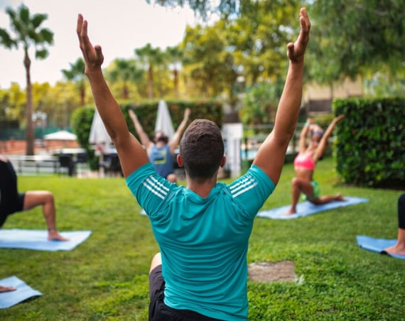 Yoga en el exterior